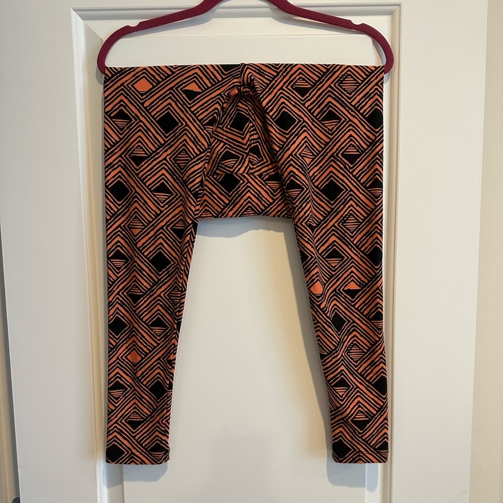 LulaRoe one size leggings